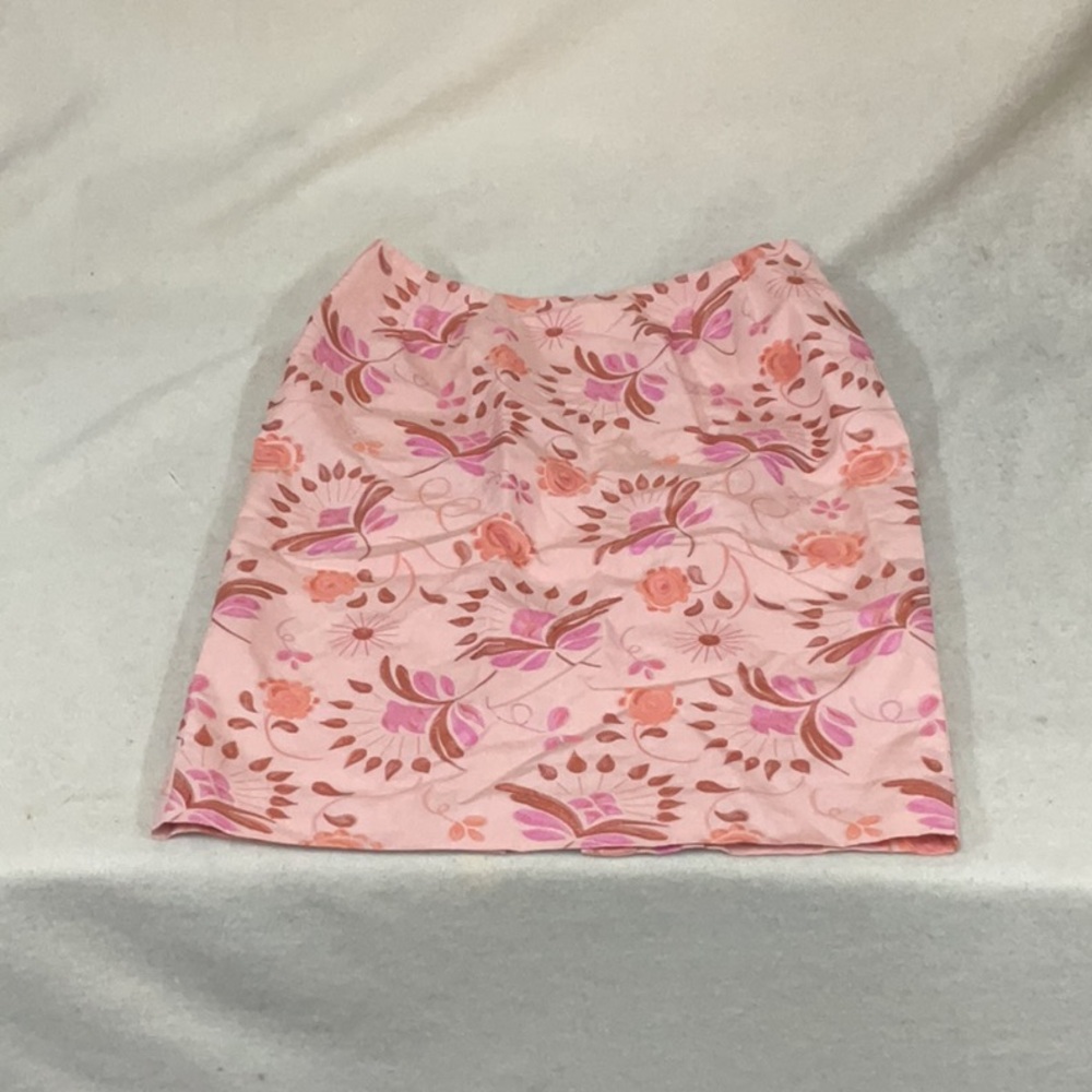 EUC Woman’s Dd collection skirt with zipper